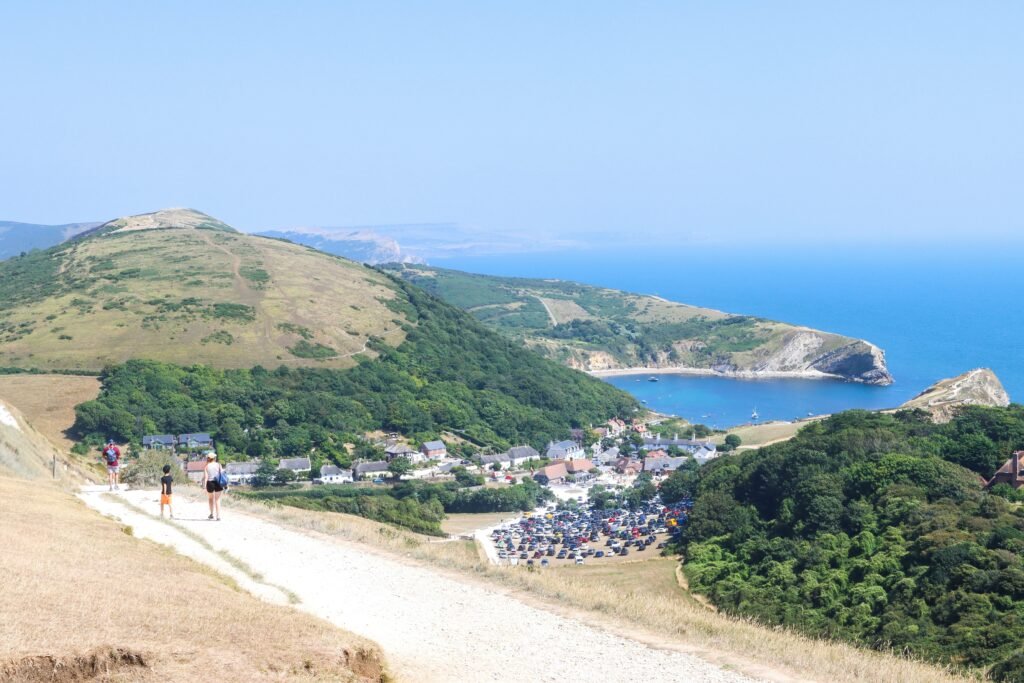 The footpath to walk from Durdle door to Lulworth Cove